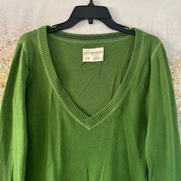 Aeropostale V-Neck Top (NWOT) - Picture 2 of 10